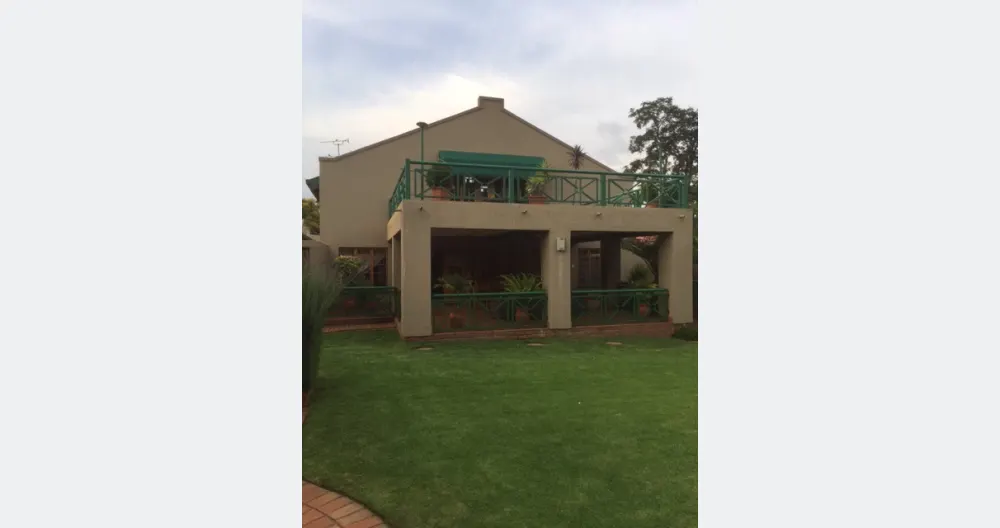 Manoj's listing on misterb&b - Enjoy two covered entertainment terraces overlooking the landscaped garden, offering generous indoor-outdoor living spaces for relaxing, dining and entertaining.