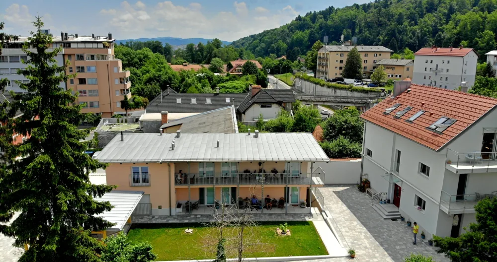 HAUSBARON - Foto 1