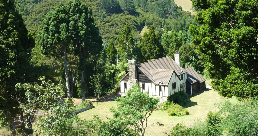Onetai Estate, eingebettet in den neuseeländischen Busch und ein ruhiges Tal - Foto 1