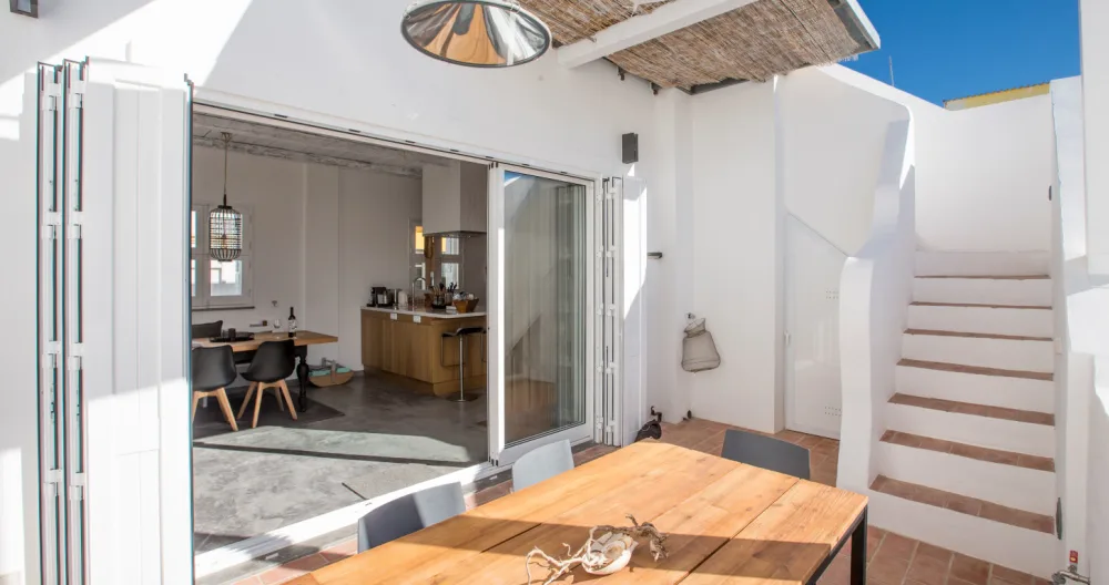 Richard's listing on misterb&b - View of the terrace on first floor 