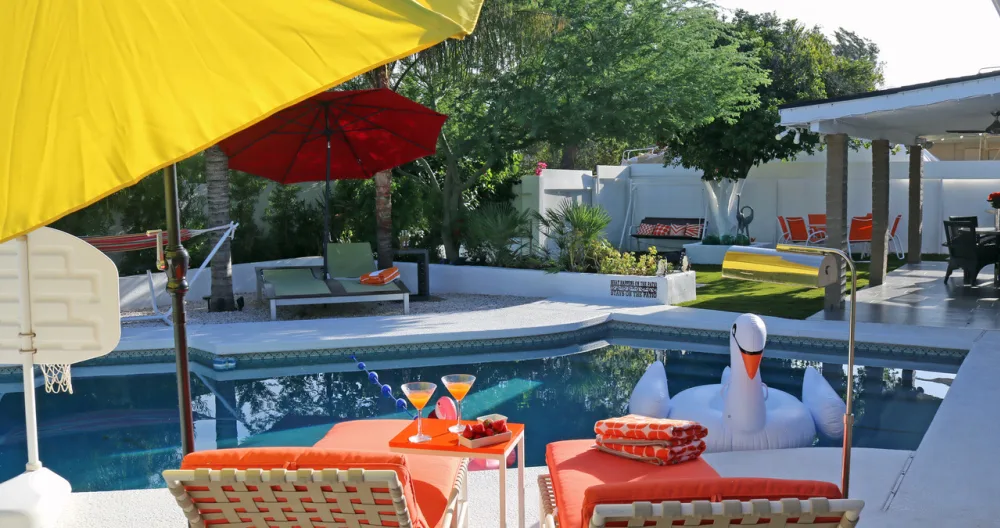 Suite 1/ Mid Century Modern Touch/ mit eigenem Bad und Pool - Foto 1