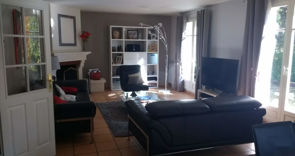 Maison calme dans un quartier résidentiel - Photo 1