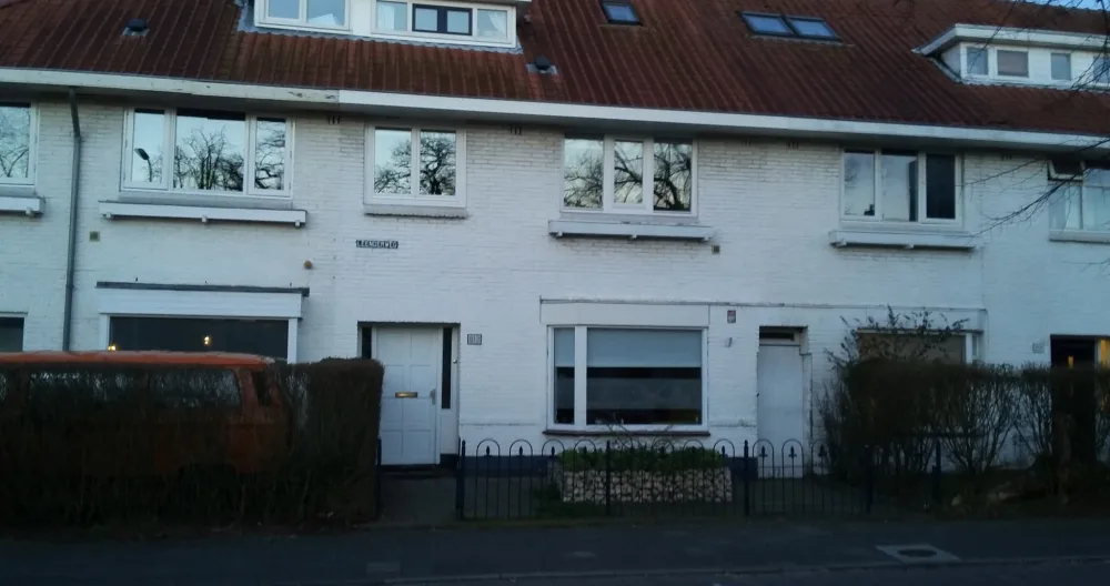 2-Bett-Schlafzimmer in einem Haus mit Kleiderzwang - Foto 1