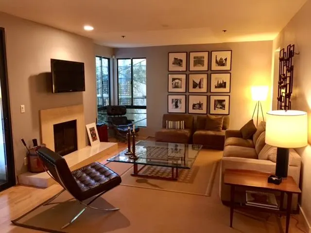 Convenient, Central Los Angeles Location (WeHo) - Picture 1