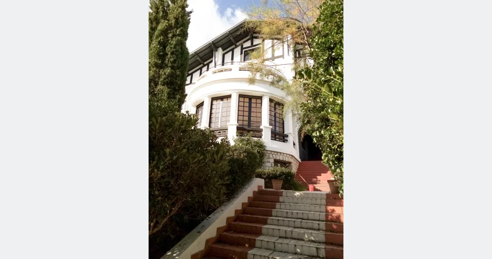 When the city sleeps, charming guest house open to all - Picture 1