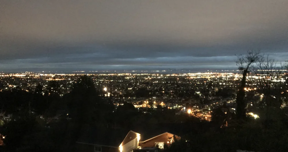 Charming 1bed/1bath with Panoramic View - Picture 1