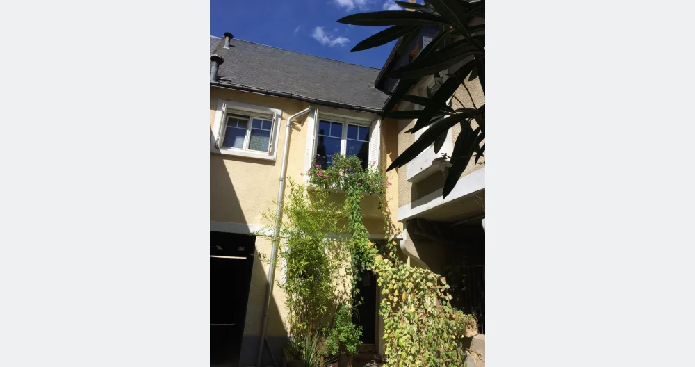 BIENVENUE À LA MAISON - Photo 1