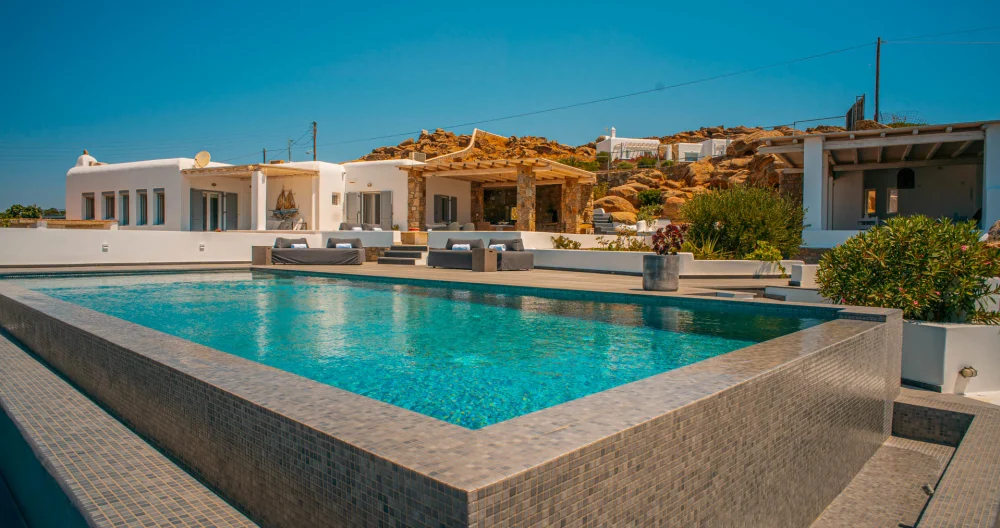 Coco's Villa - Picture 1