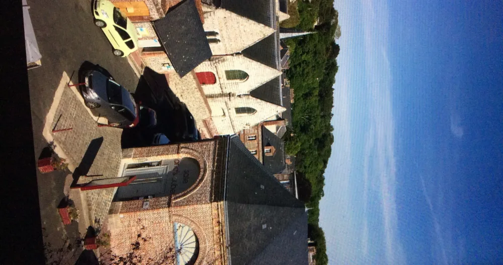 Lovely furnished studio at the foot of the church - Picture 2