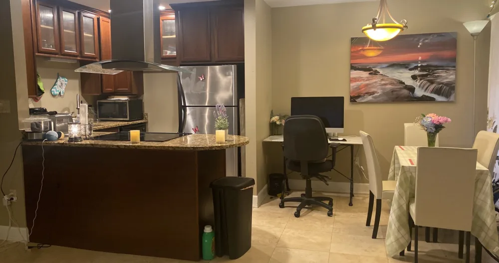 Appartement situé au centre ville, facile d'accès et confortable. - Photo 1