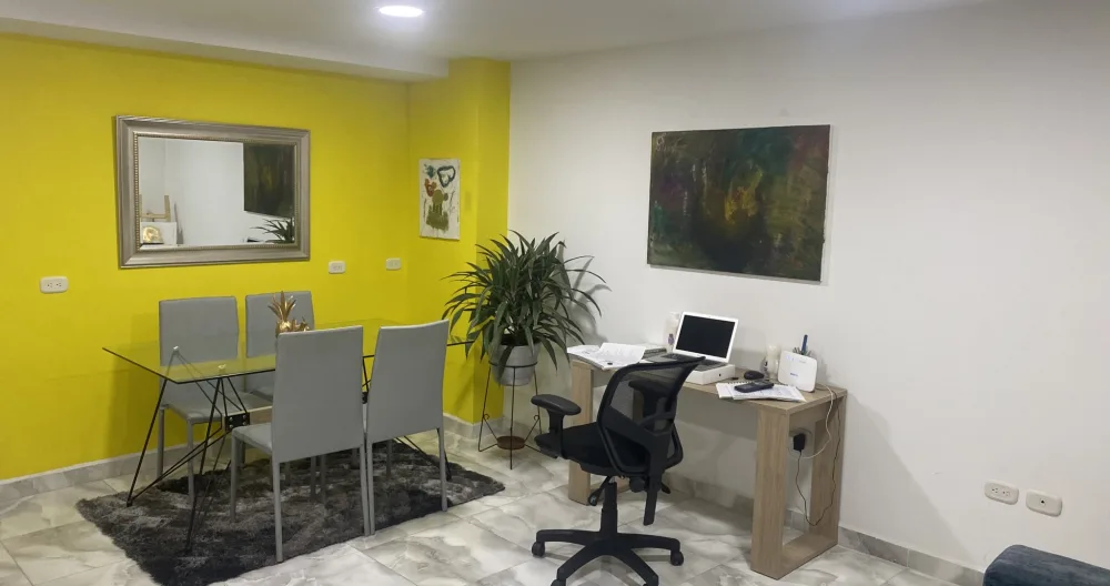 Komfortable und angenehme Zimmer in ausgezeichneter Lage - Foto 7