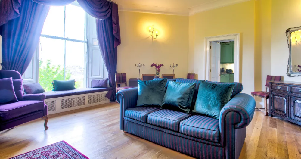 Casa famosa, a 1 minuto do Castelo de Edimburgo - Foto 2