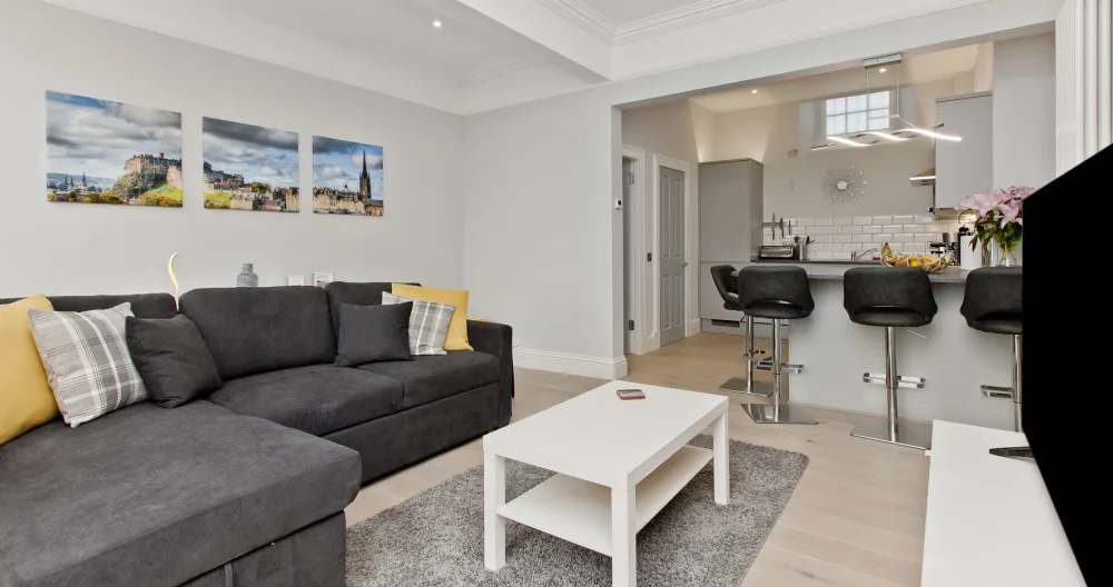 Moderno e espaçoso apartamento com 1 quarto, West End - Foto 1