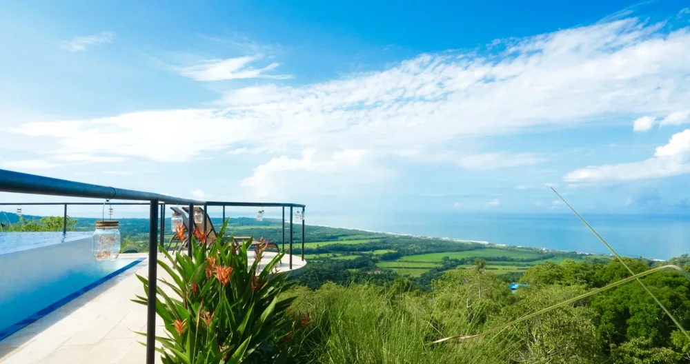 Mountain/Jungle Retreat with Panoramic Ocean Views, Apartment Only - Picture 1