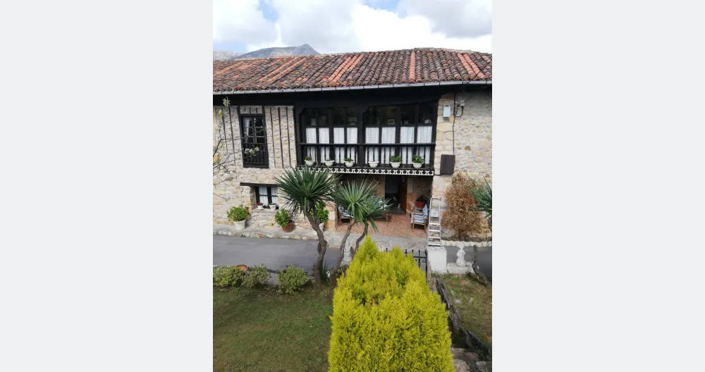 Albergo rurale ai piedi del monte Sueve - Foto 1