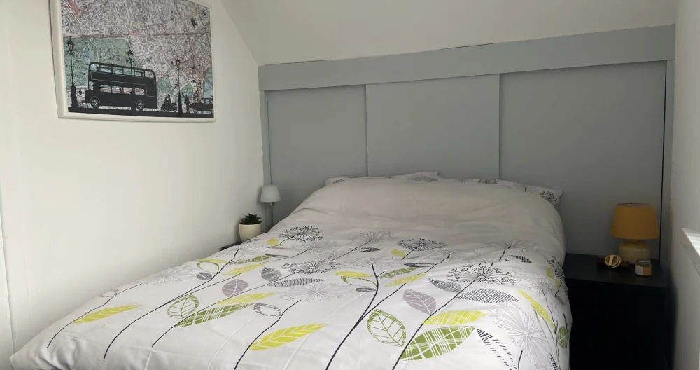 Double 5star room in East Belfast. Friendly Host in Popular Area. - Picture 2