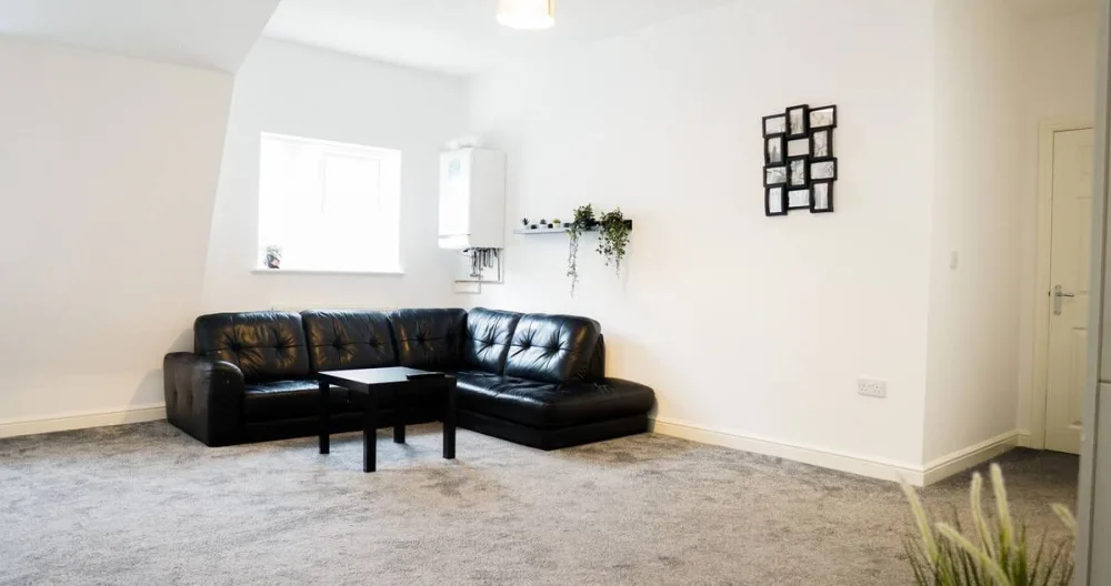 BRAND NEW Appealing 3-BR House near LFC Stadium - Photo 1