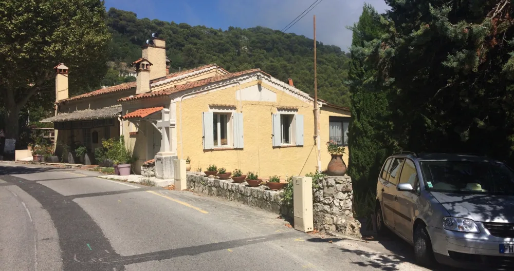 Manjericão Auberge de La Croix du Pape - Foto 1