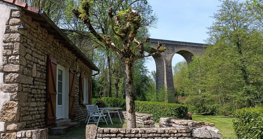 Ferienhaus im Herzen der Natur am Flussufer - Foto 1