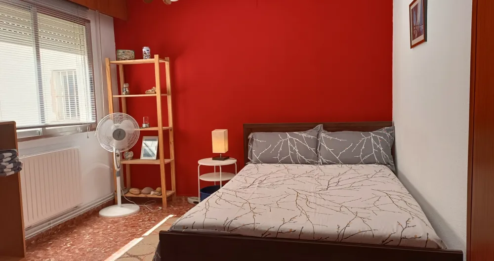 Habitación privada cerca del centro de la ciudad - Foto 1