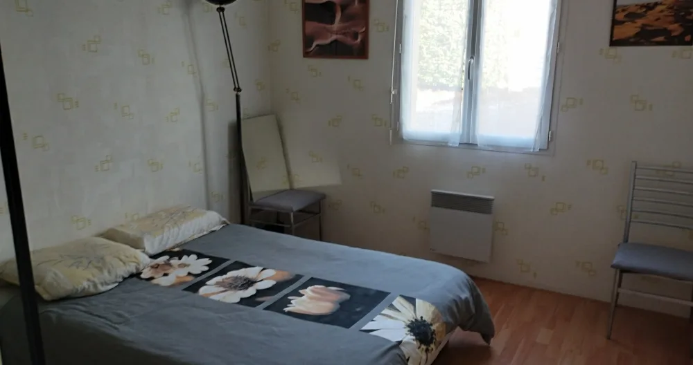 Private room in a country house - Picture 2
