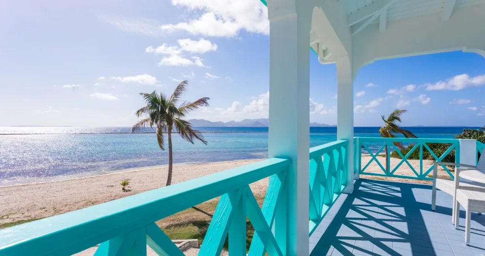 Appartement de 2 chambres, plage isolée et vues spectaculaires ! - Photo 2