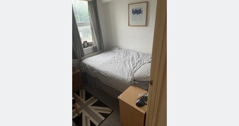 Petite chambre double dans ma maison - Photo 2