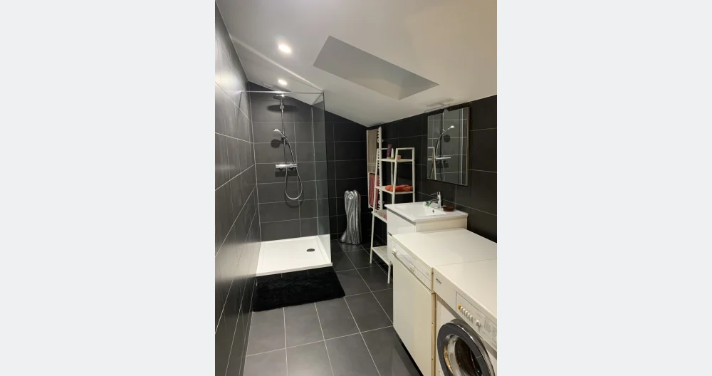 Grande appartamento nuovo con 1 camera da letto e 1 studio in un'antica casa colonica. - Foto 2