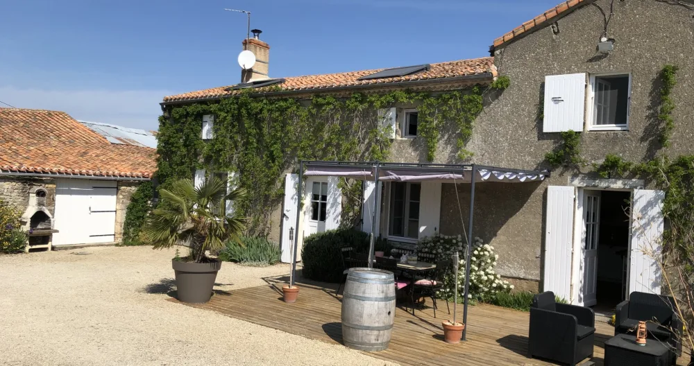 Maison de charme avec grand Jardin/Piscine/Jacuzzi - Photo 1