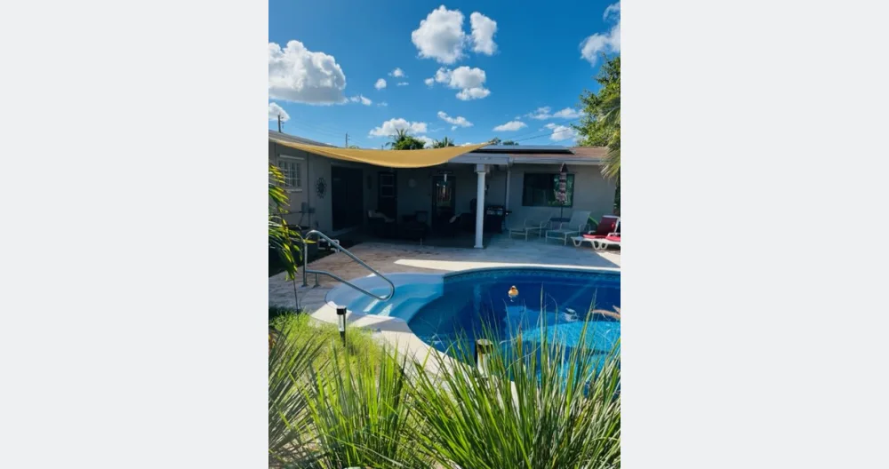 In the Heart of Wilton Manors with Heated Pool - Picture 1
