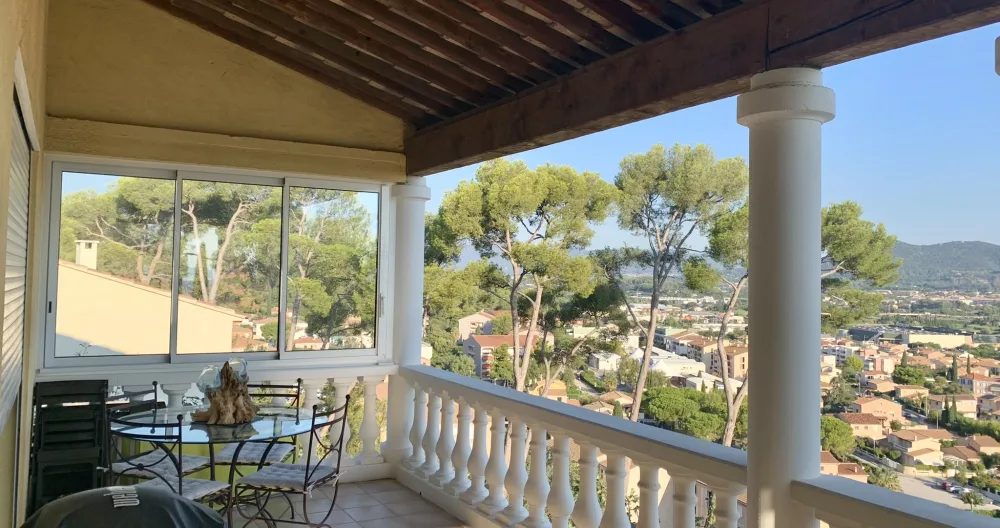 Room in villa on the heights of Hyères near the beach - Picture 3