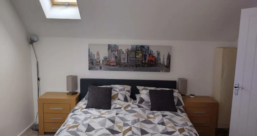 Grande chambre attenante près de la côte - Photo 1