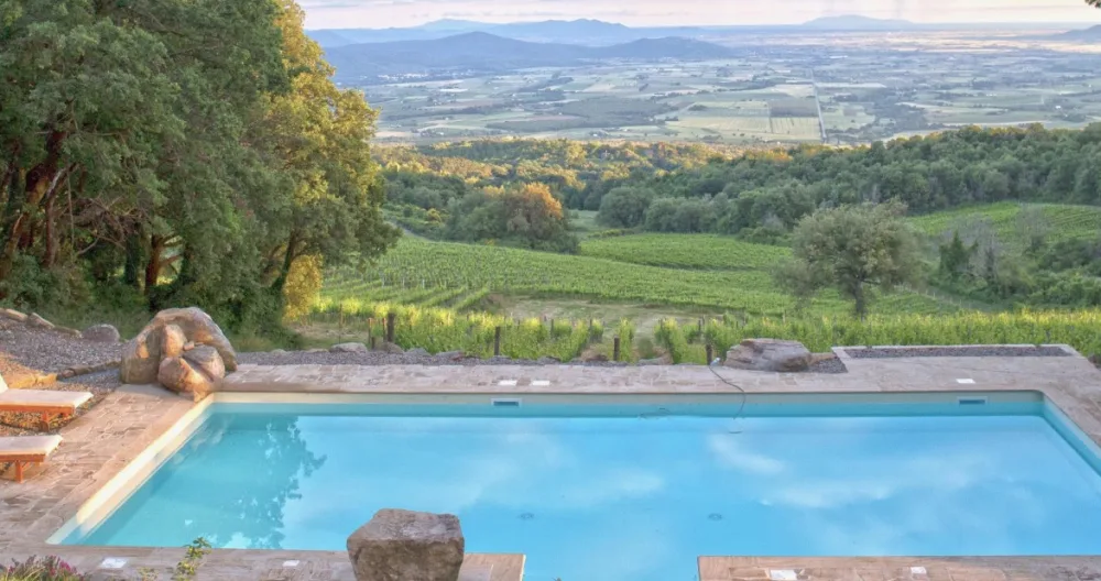 Martin's listing on misterb&b - VALDONICA Saltwater Pool