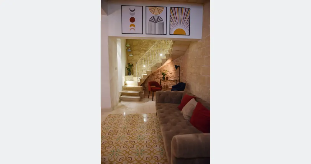 Authentic Maltese 2-bedroom House with Terrace.    - Picture 2