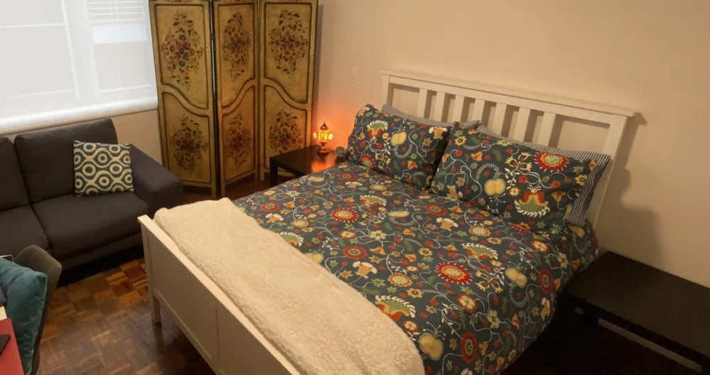 Annonce de Mario sur misterb&b - Your room :)