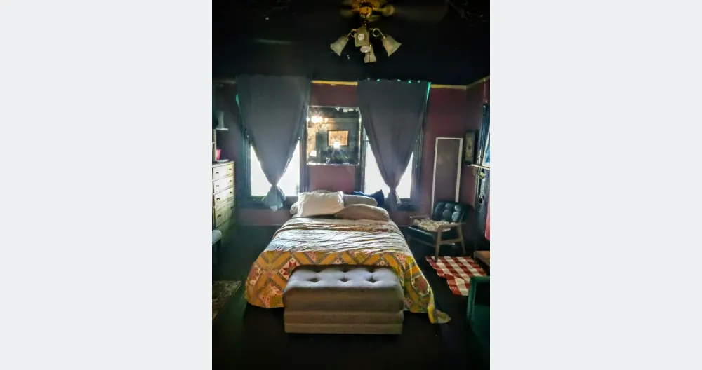 Quirky and Convenient: Master Suite - Picture 1