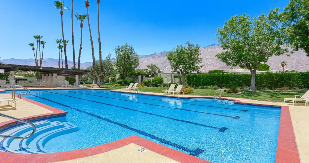 RARE condo rental in Greenhouse East in Palm Springs. Amazing. - Picture 8