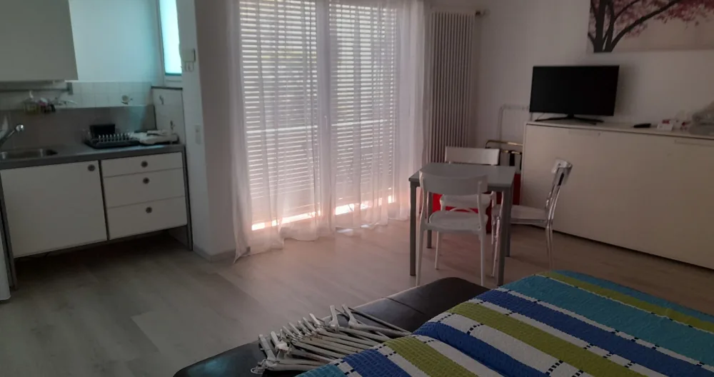 Appartamento piccolo in una zona tranquilla e residenziale - Foto 2