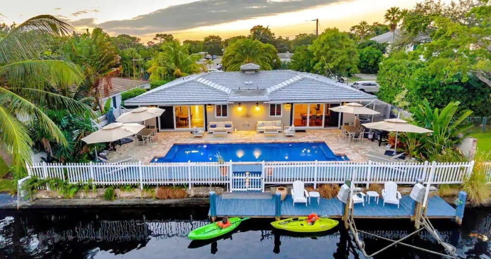 Ultimate Tropical Waterfront Retreat!  - Picture 3