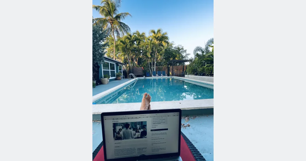 Blue Zone Oasis con una gran piscina en el corazón de Key West
 - Foto 1