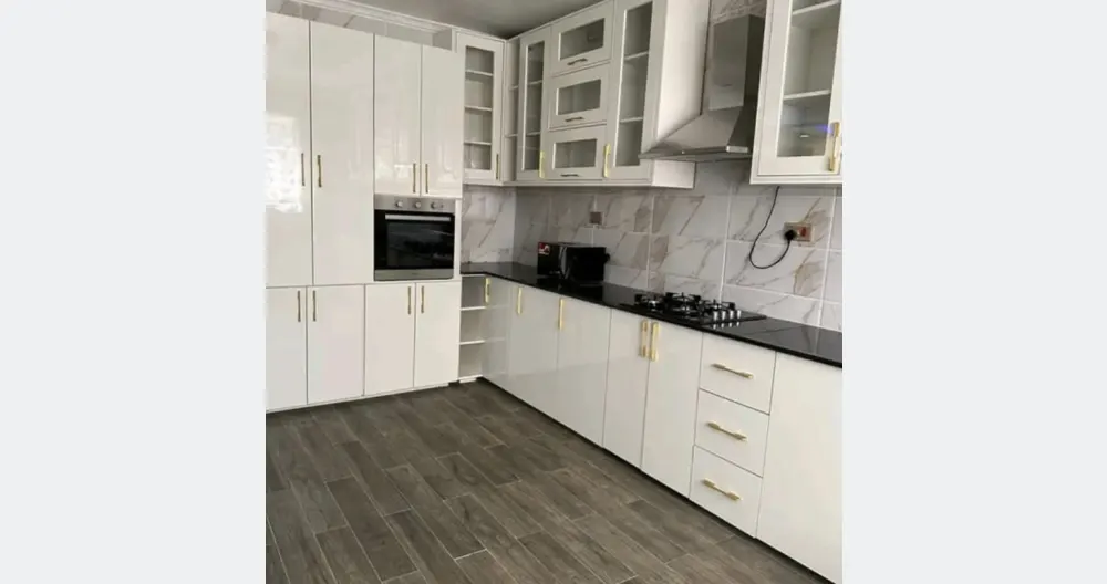 Bienvenue dans notre spacieux appartement de trois chambres situé sur l'île de Rusinga. - Photo 2