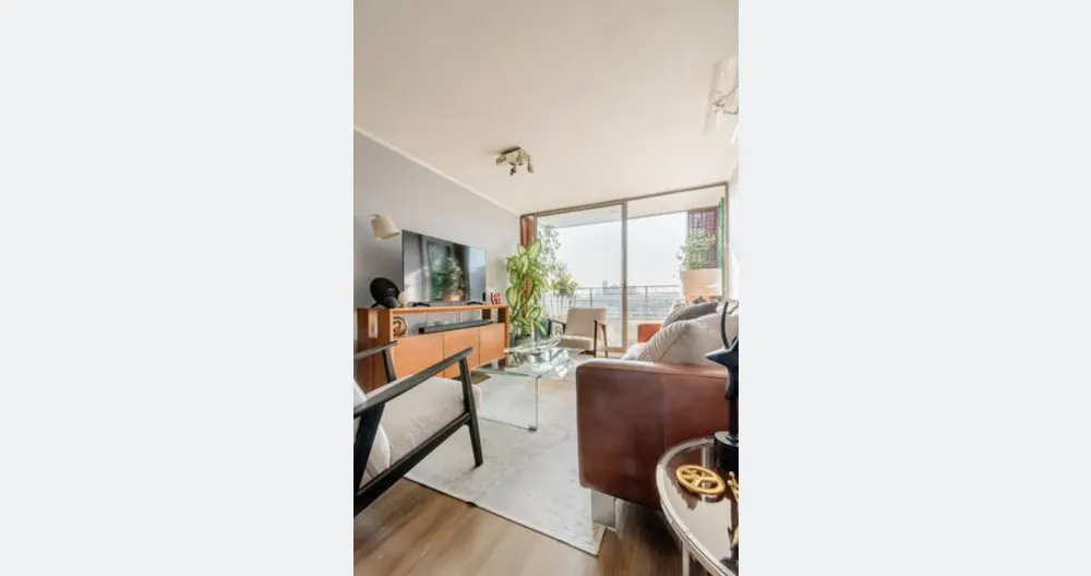 Eduardo y Claudio's listing on misterb&b - Sala- living room