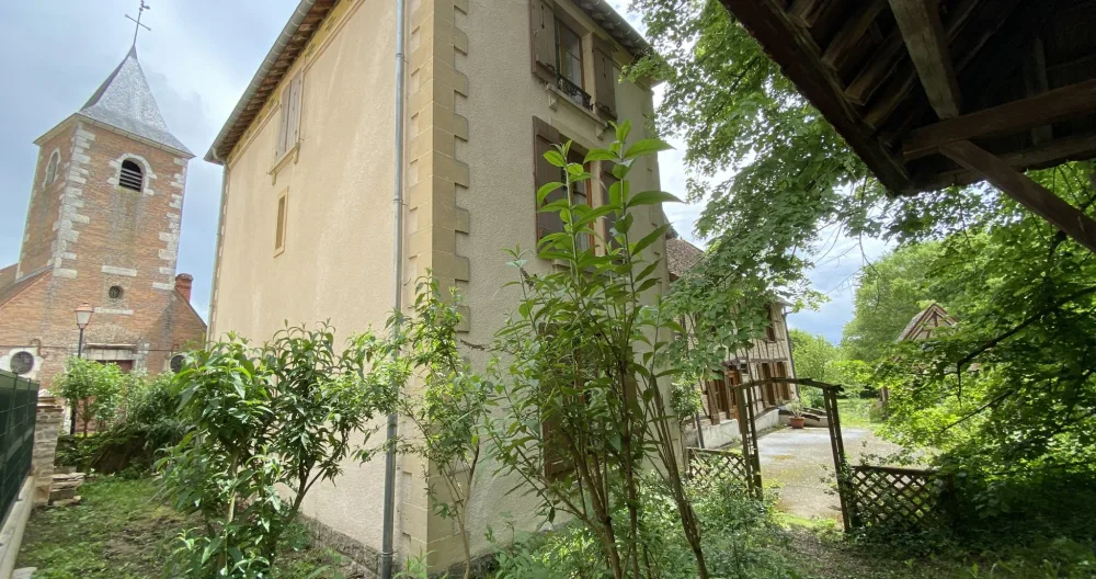 Annonce de Lucien sur misterb&b - Logement situé au 2e étage de cette partie de la maison 