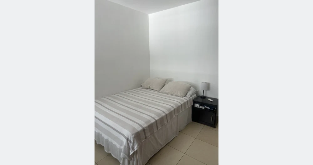 Quarto privado no interior de um apartamento, perto da Cinta Costera. - Foto 2