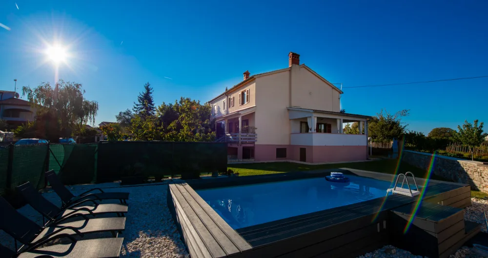 Ferienhaus mit Pool 10 Gehminuten vom Strand entfernt - Foto 2