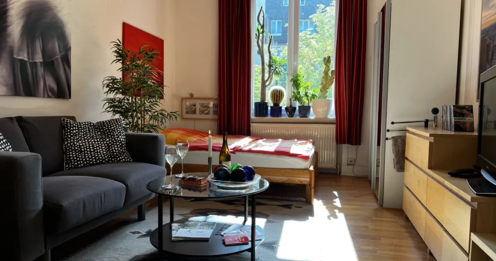 Raphael's listing on misterb&b - Dein Zimmer: zum Wohnen, Schlafen, Arbeiten und Relaxen