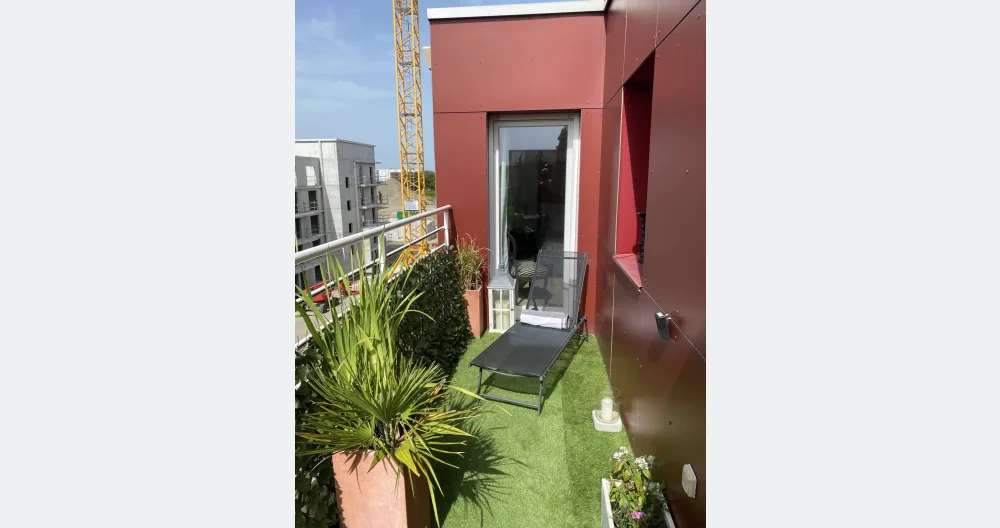 Quiet, sunny apartment in a private residence with 2 parking spaces - Picture 2