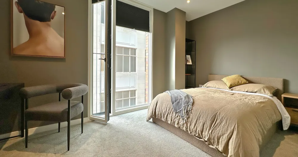 Bedroom with en-suite in the very center of Manchester  - Picture 1