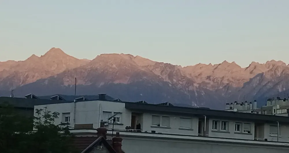 L'annuncio di Xavier su misterb&b - Vista sud-est, massiccio di Belledonne