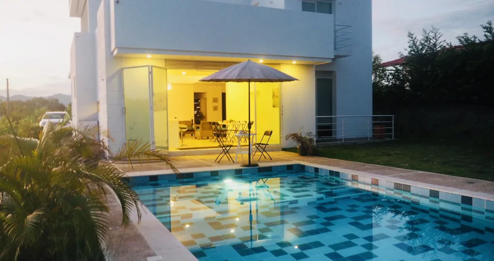 Annonce de Diego sur misterb&b - Backyard and private Pool